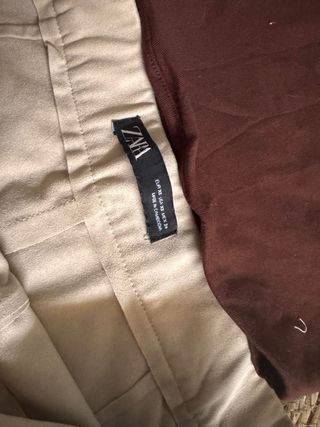 Conjunto top marrón y falda beige