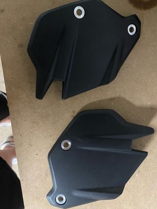 Tapas laterales BMW F900XR