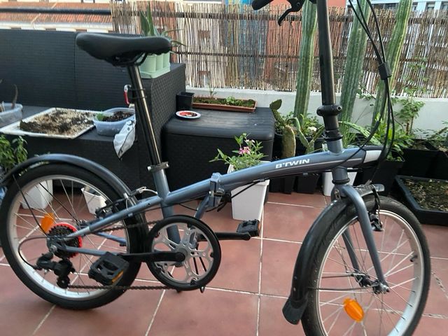 Bicicleta Plegable Tilt 120, como nueva.Con bomba