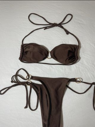 Bikini marrón nuevo