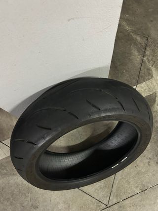 Neumático moto usado