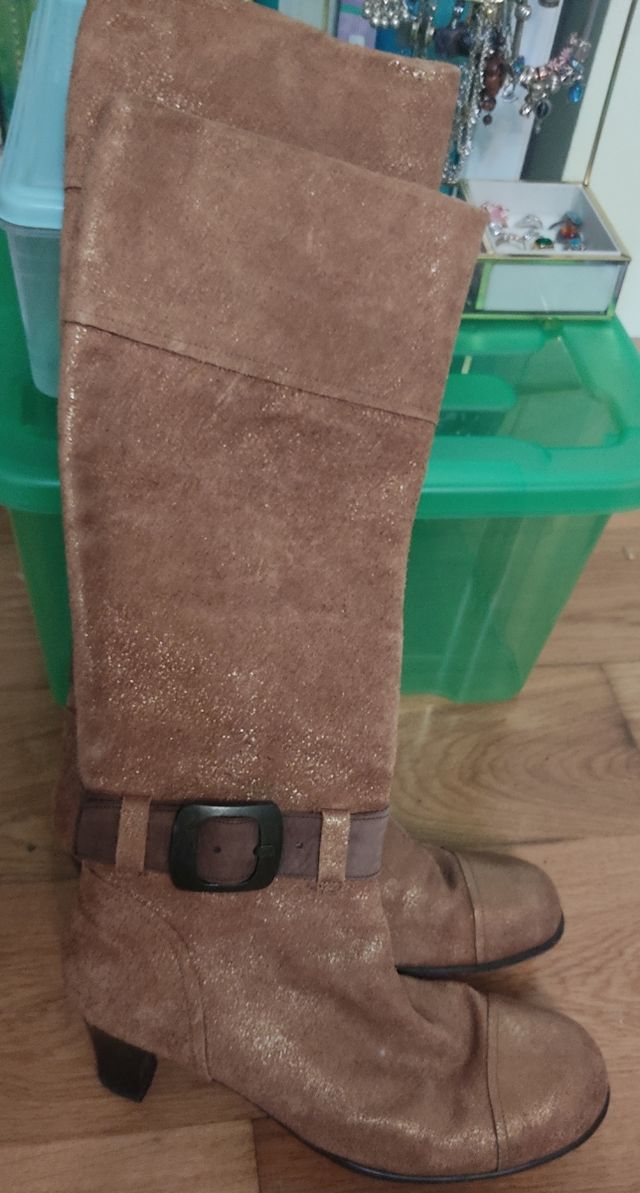Botas ante marrón, talla 40