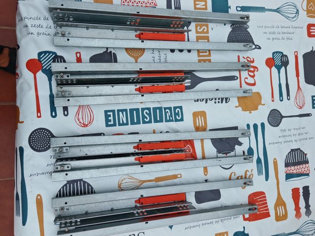 Guías automáticas para cajón 40cm - 4 uds. 