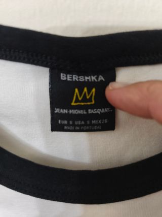 Top Bershka blanco c/estampado. Cómo nuevo 