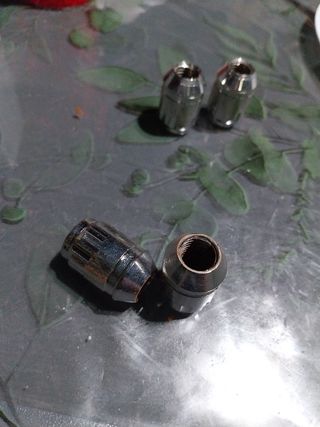 Tuercas de seguridad