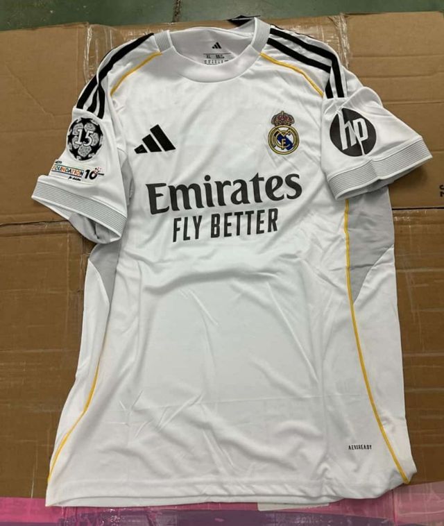 Camiseta XL, Bordada, nueva con etiquetas 2025,