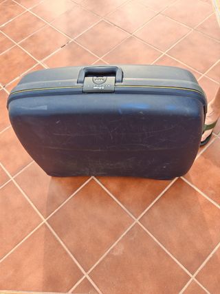 Maletas Roncato rígida azul con código y ruedas 