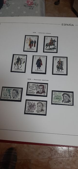 Sellos antiguos. Álbum Filatélico España
Y cientos
