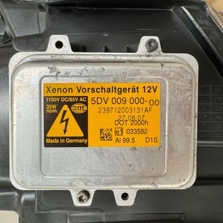 Faro Xenon Derecho SAAB 93