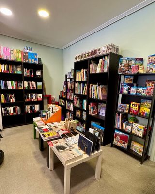 Quiosco Libreria en pleno funcionamiento-Traspaso