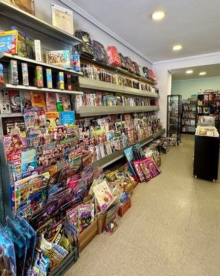 Quiosco Libreria en pleno funcionamiento-Traspaso