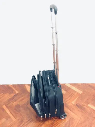 Maleta trolley WENGER negra