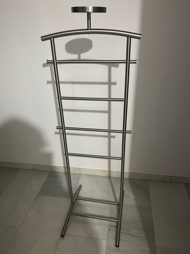 Perchero metálico - Soporte ropa