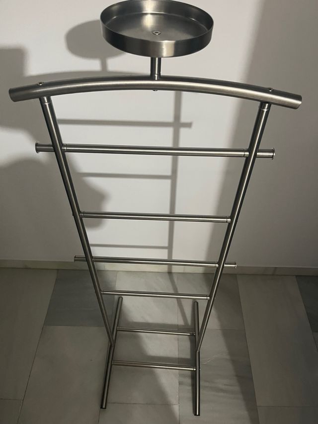 Perchero metálico - Soporte ropa