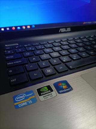 Portátil Asus Core i5 Plata