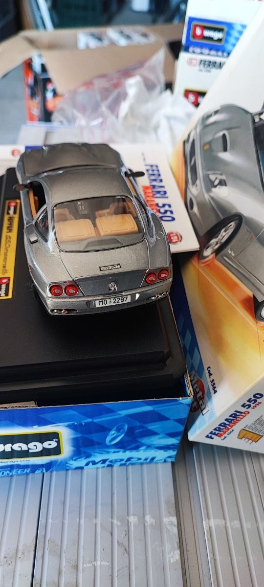 Bburago burago kit Ferrari 550 Maranello 1:24