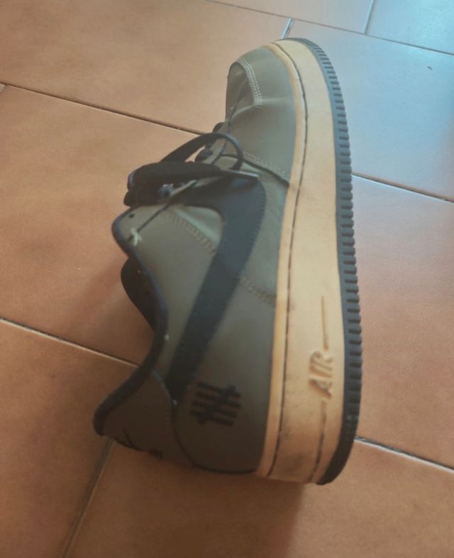 Nike Air Force 1 Low SP Undefeated