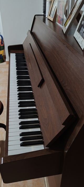 Piano Kawai - Piano acústico