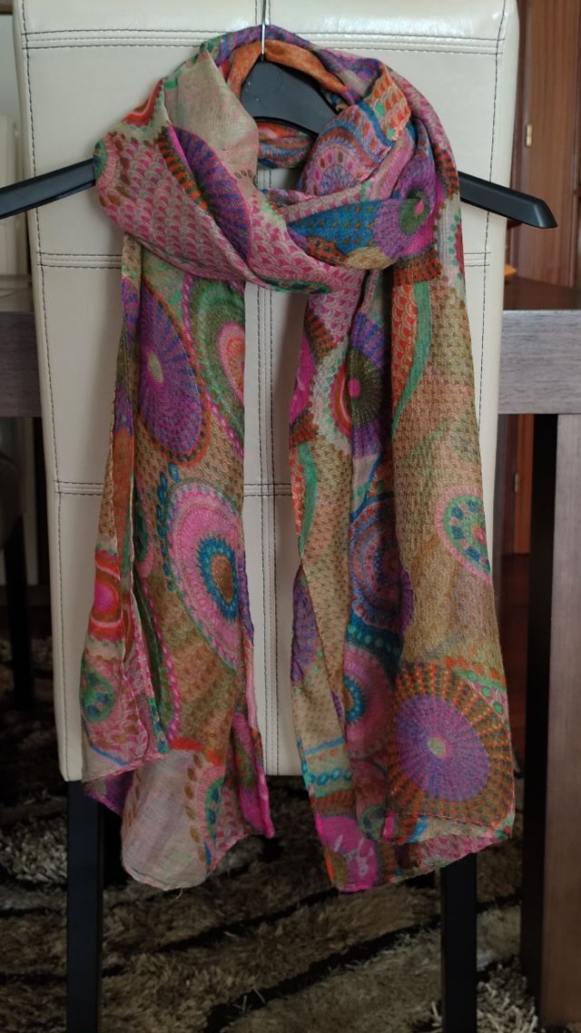 Pashmina multicolor. Fulard.Foulard estampado.Chal