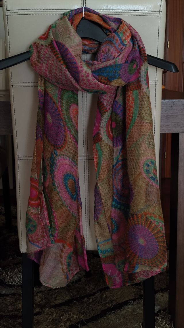 Pashmina multicolor. Fulard.Foulard estampado.Chal