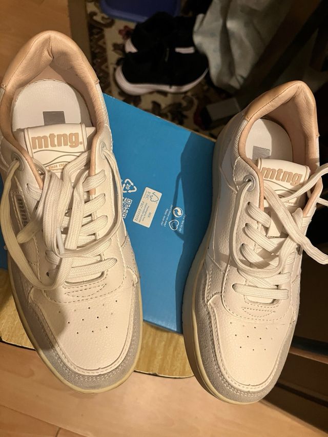 Zapatillas Mustang blancas - Talla 38