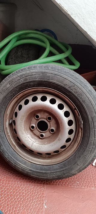 Ruedas 215/65 R16C 109/107R 