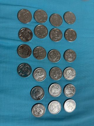 22 Monedas colección de la selección española. 