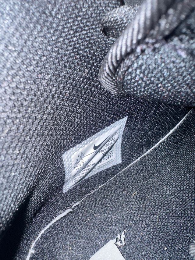 Nike Air Force 1 - Negras - Altas