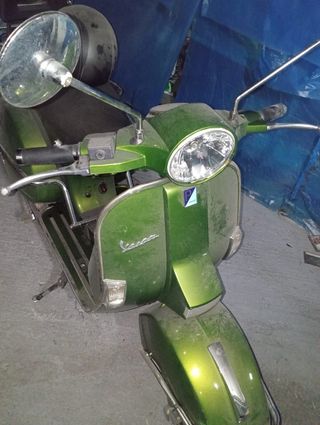 Vespa 200 Verde