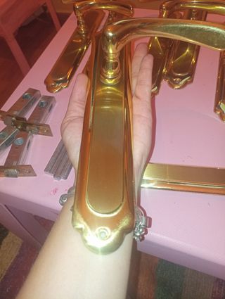 Manijas de puerta doradas - 4 unidades