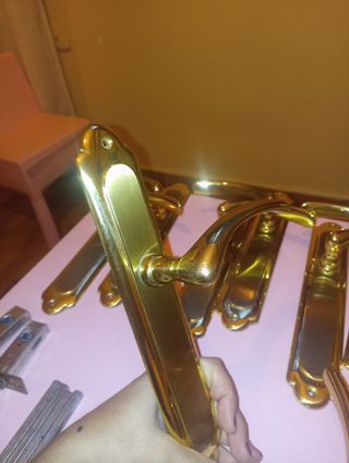 Manijas de puerta doradas - 4 unidades