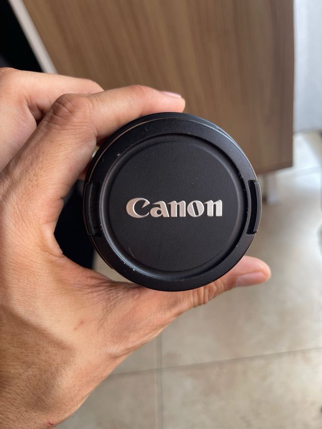 Objetivo Canon EF-S 18-55mm IS