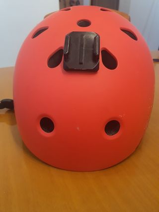 Casco patinete GoPro rojo