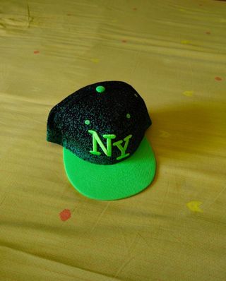 Cappellino NY verde e nero