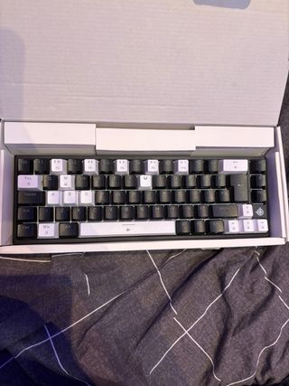Magic-Refiner MK26: Teclado mecánico 60% 
