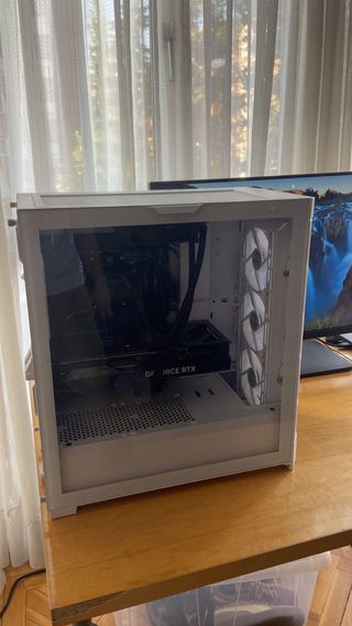 PC da gaming con RTX 4080 Super