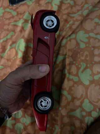Ferrari Mythos Modellino Rosso