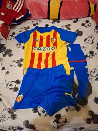 Equipación Valencia CF niño