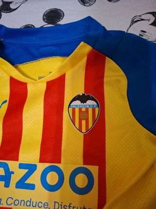 Equipación Valencia CF niño
