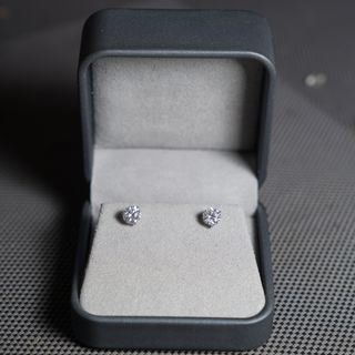 Pendientes martini diamante 2x1ct. VS1 D titanio