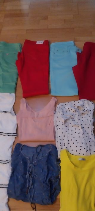 Ropa variada: pantalones y blusas24 prendas