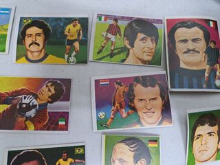 Cromos Fútbol 70s: ¡6 cromos!