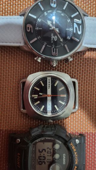 4 relojes: marea, diesel, casio, paco