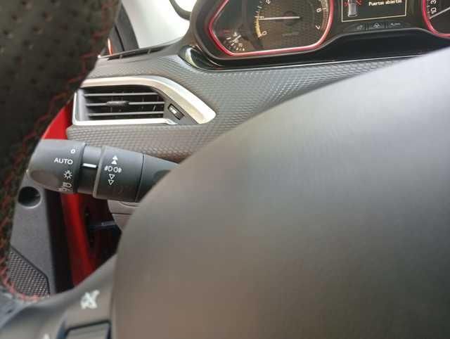 Peugeot 2008 PureTech 110 SANDS GT Line EAT6 81 kW (110 CV)