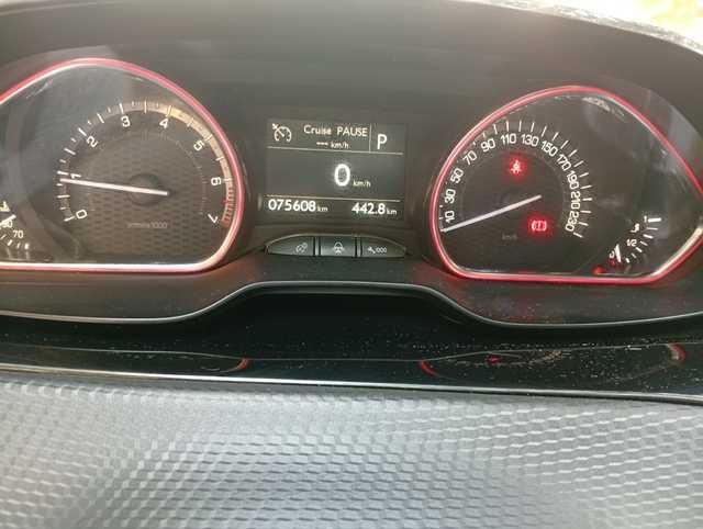 Peugeot 2008 PureTech 110 SANDS GT Line EAT6 81 kW (110 CV)
