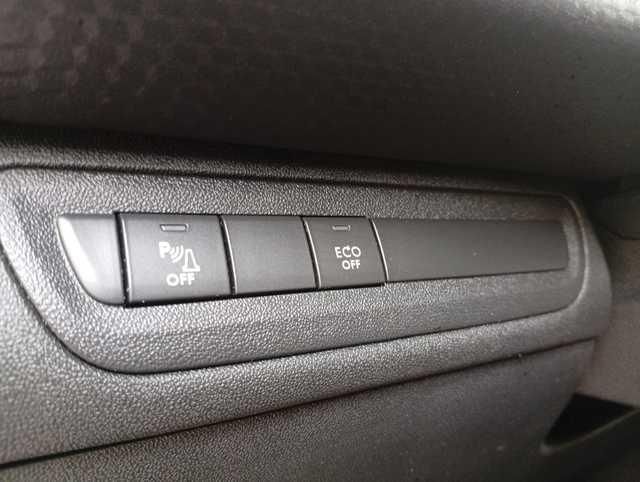 Peugeot 2008 PureTech 110 SANDS GT Line EAT6 81 kW (110 CV)