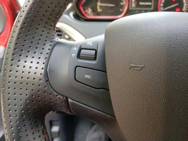 Peugeot 2008 PureTech 110 SANDS GT Line EAT6 81 kW (110 CV)