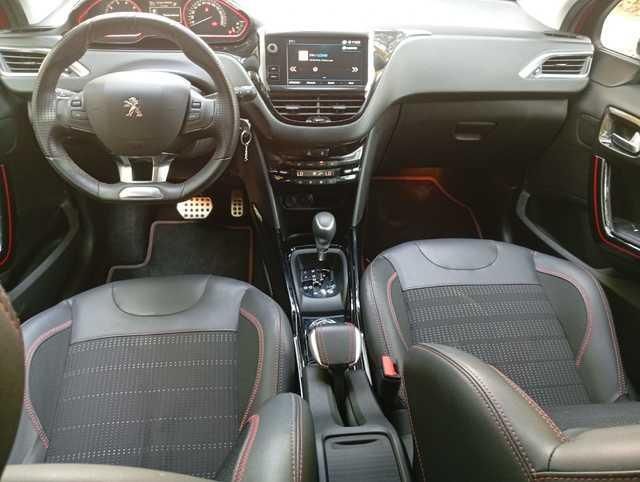 Peugeot 2008 PureTech 110 SANDS GT Line EAT6 81 kW (110 CV)