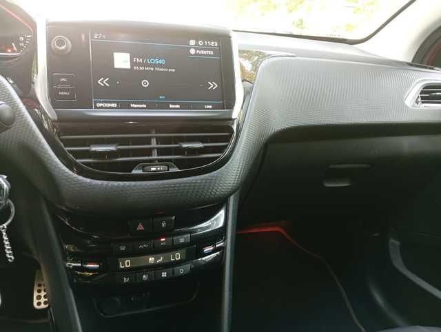 Peugeot 2008 PureTech 110 SANDS GT Line EAT6 81 kW (110 CV)