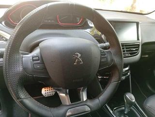 Peugeot 2008 PureTech 110 SANDS GT Line EAT6 81 kW (110 CV)